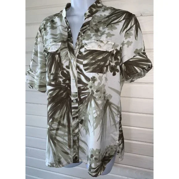 CHICO'S Sz 0 (SMALL) Palm Print Roll Tab Short Sleeve Safari Blouse Pockets VGUC - Picture 2 of 10